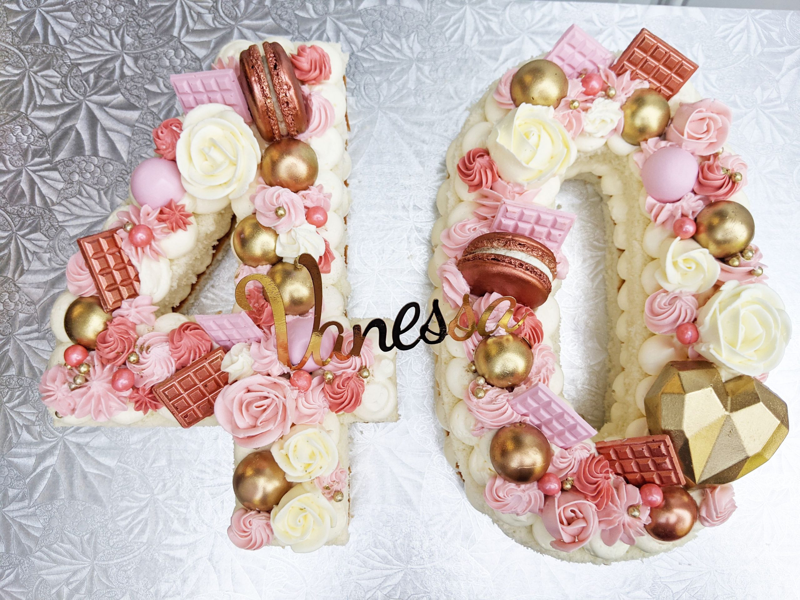 Number & Letter Cake - Bisous Bisous Pâtisserie